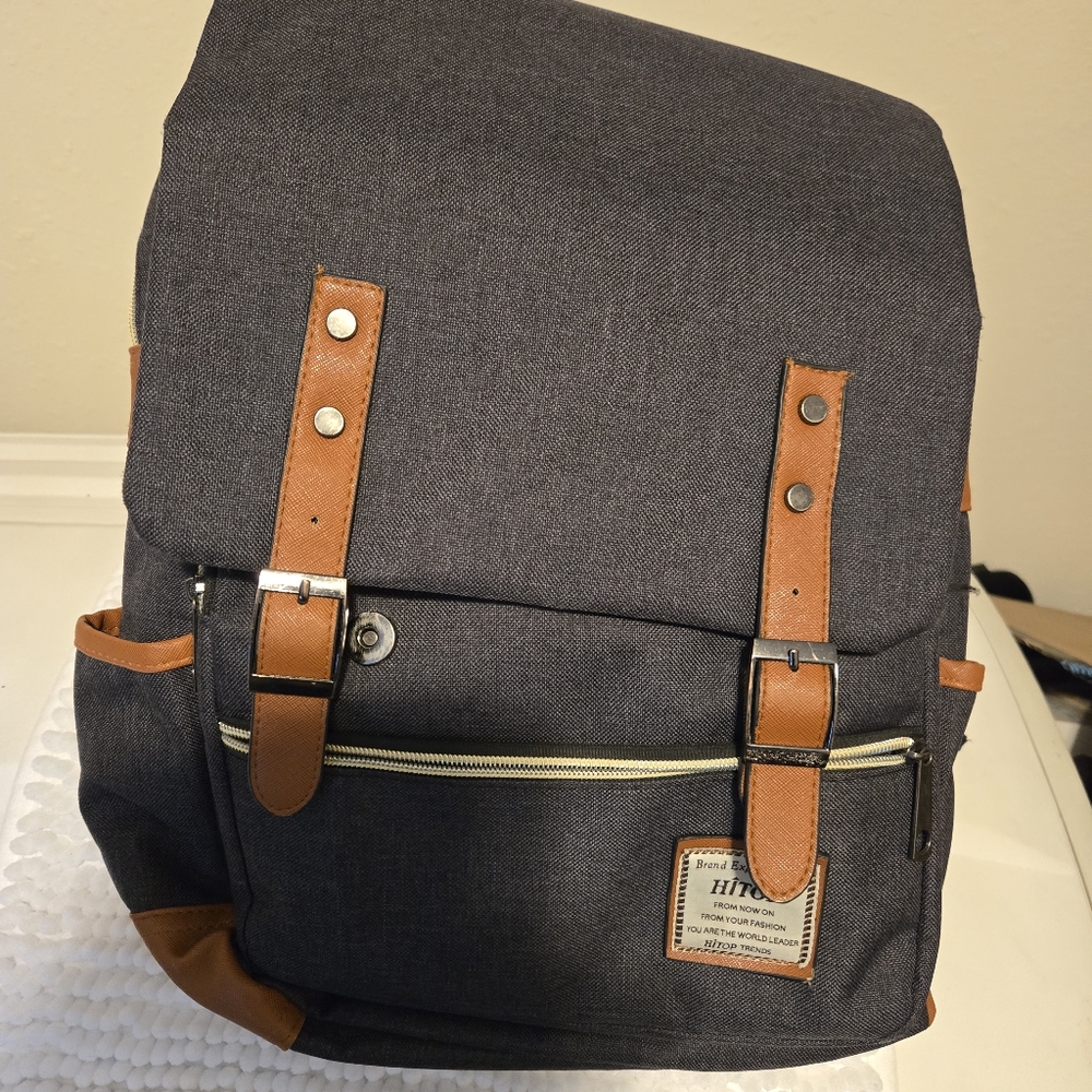 HiTop Back pack - Picture 4 of 11